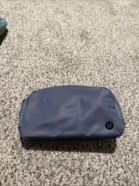 NWT Lululemon Belt Bag - solar gray
